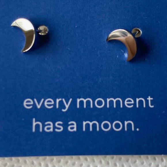 Moonglow Jewelry Silver Crescent Earrings - Picture 2 of 6